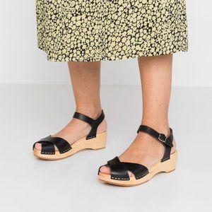 Swedish Hasbeens Mirja Debutant Clog Sandals - NWOT